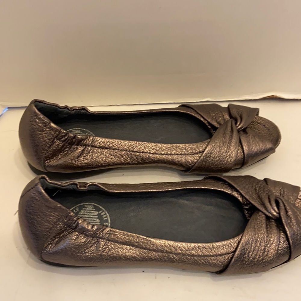 Palladium shiny bronze flats size 41 Usa 10‎ sandals